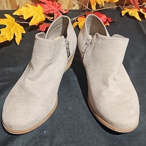 Torrid Women's Sz 10 Beige Ankle Boots